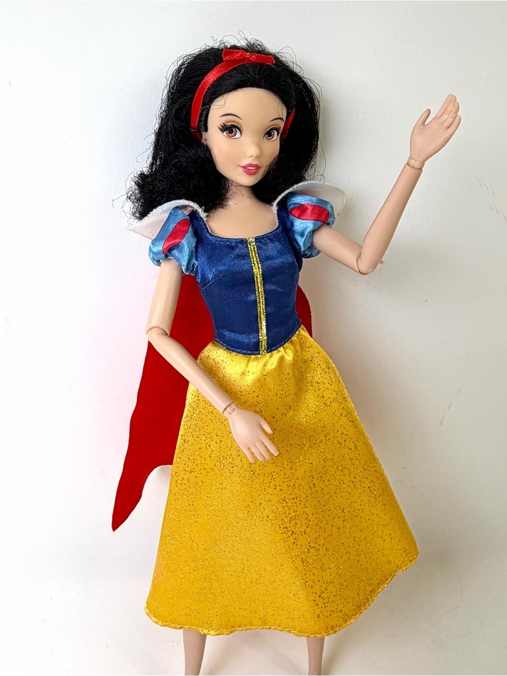 Disney Store Snow White Princess Doll Posable Glitter Dress Headband